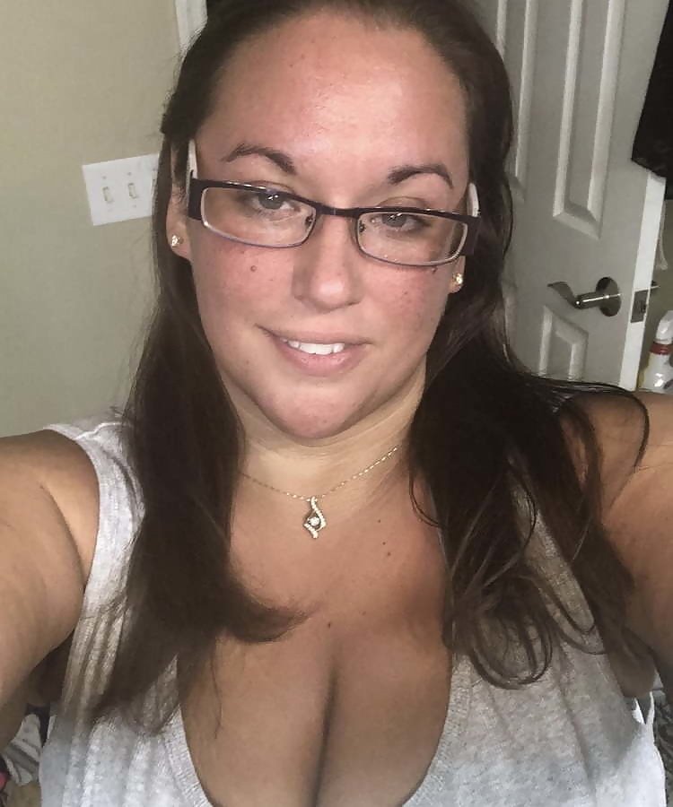 thick dumb slut  all her folds and her big clits #W07gywNK