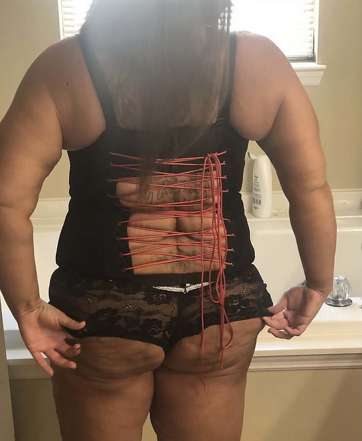 thick dumb slut  all her folds and her big clits #vnfuD5QE