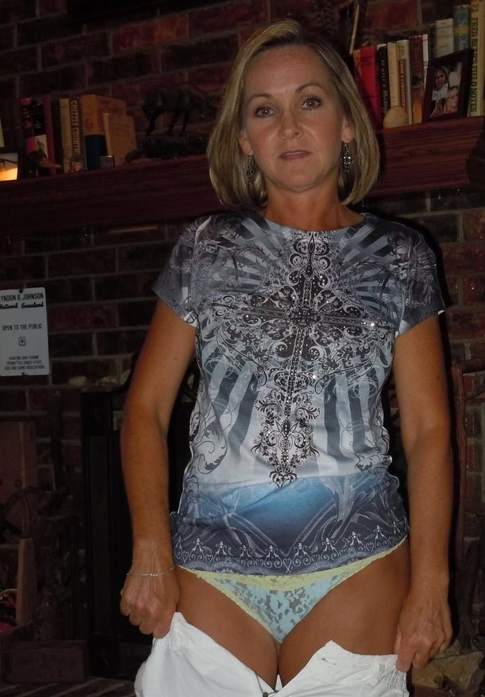 Kelly Webslut #NnqlD8bI