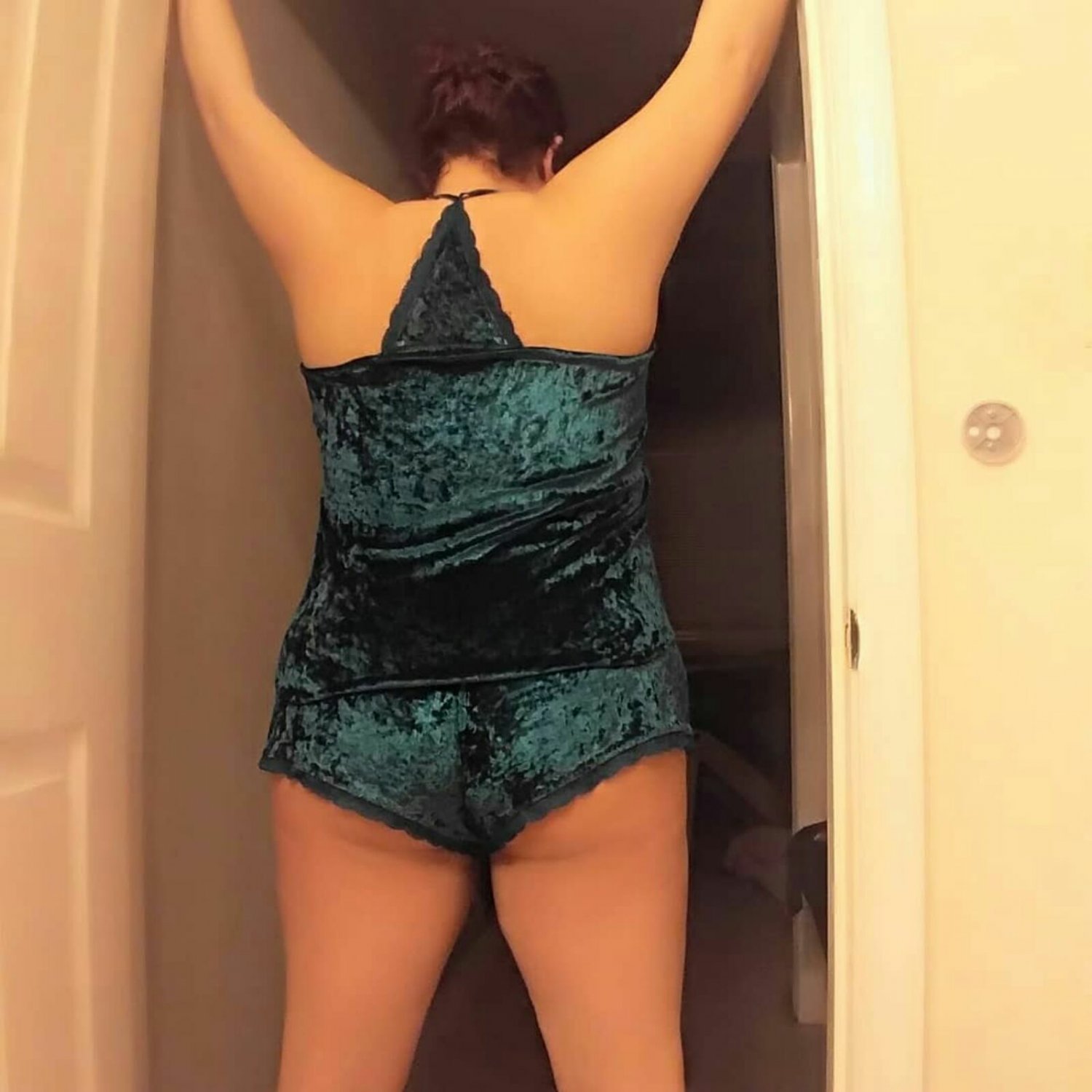 Curvy moms showing off #GqPvAF6H