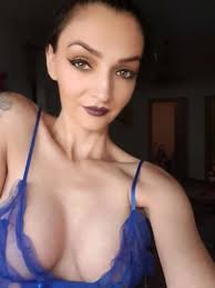 Romanian famous tik toker ! #9zbQyKYE