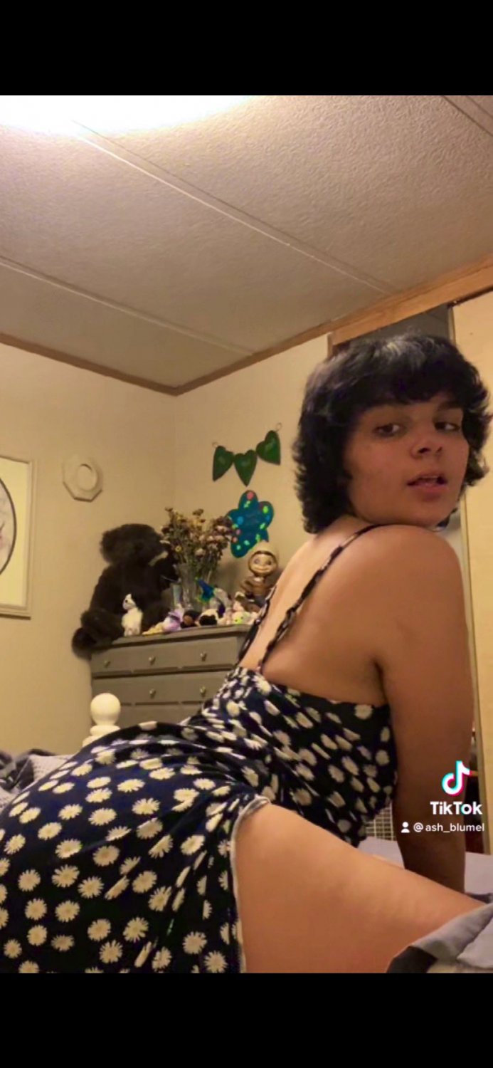 Dirty Talkers (outtakes) name in post (22 y/o) #g0IoZiX8