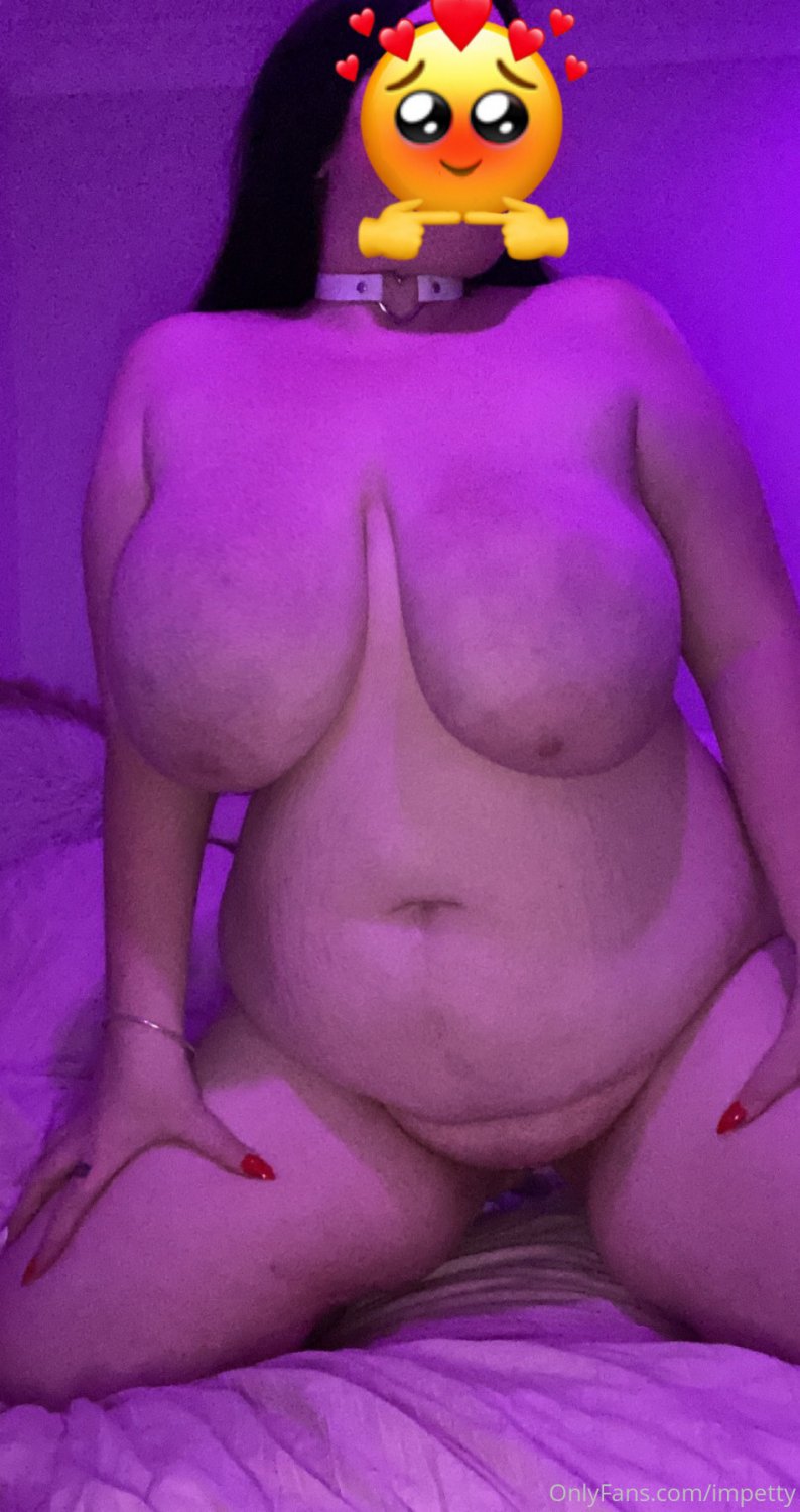 H U G E floppers on beautiful model - פxɹƃᴉɐ #aT7dRm59